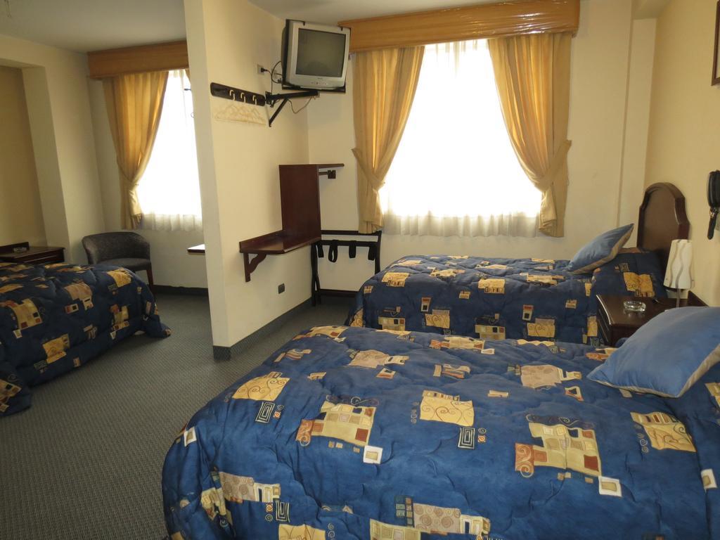 Hotel Plaza Mayor Lima Buitenkant foto