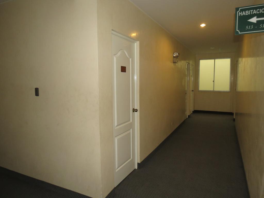 Hotel Plaza Mayor Lima Buitenkant foto