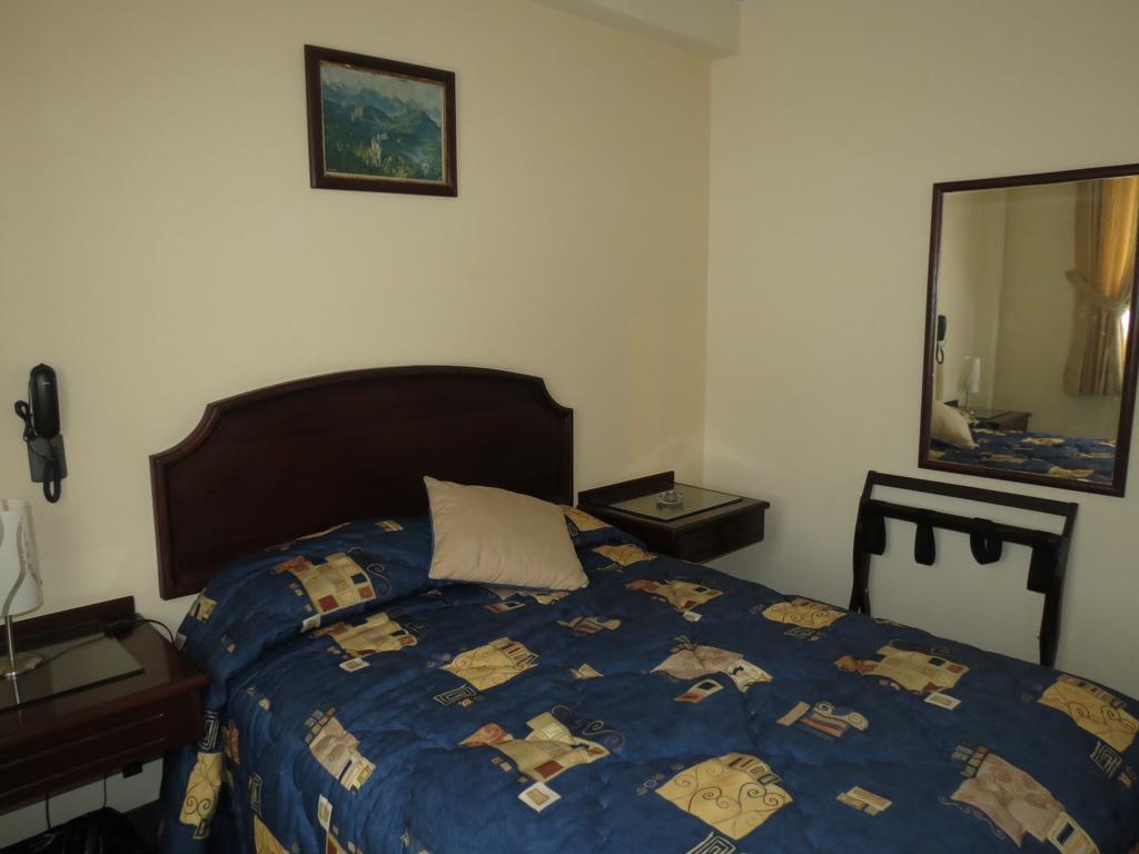 Hotel Plaza Mayor Lima Kamer foto